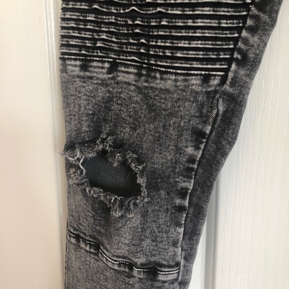 🌿 LUCID 🌿 stonewashed skinny leg distressed jeans size 32 - Picture 3 of 6